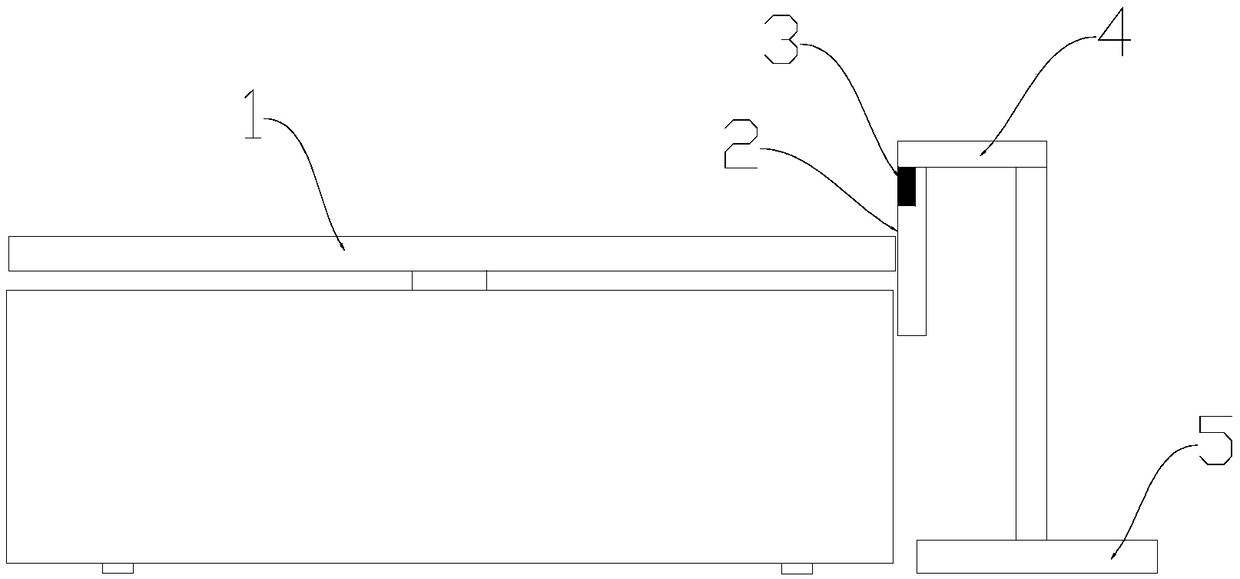 Deviation correcting device and deviation correcting method of digital display syphilis gyroscope