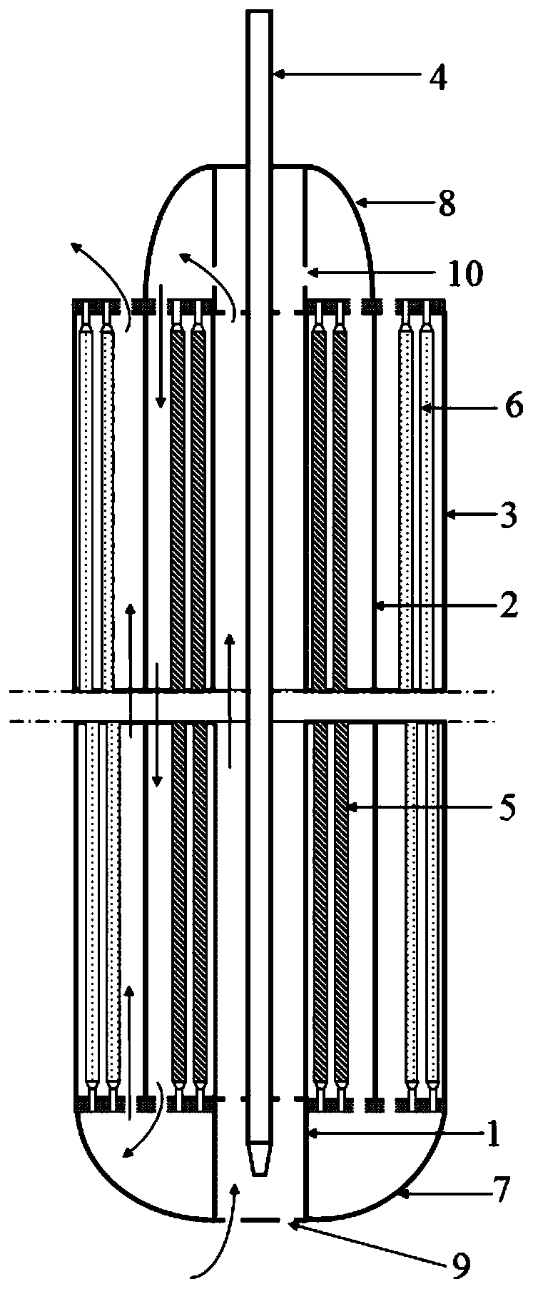 Coolant staggered-flowing-type fuel assembly and supercritical water-cooled reactor