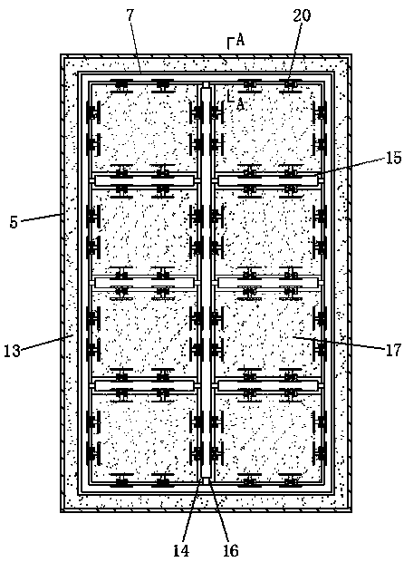 Expansion and sealing type movable fireproof door