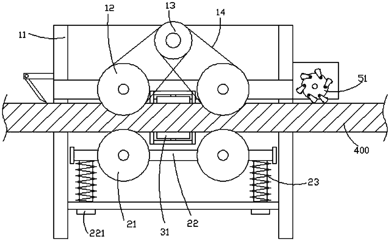 A traveling mechanism in a cable deicing device