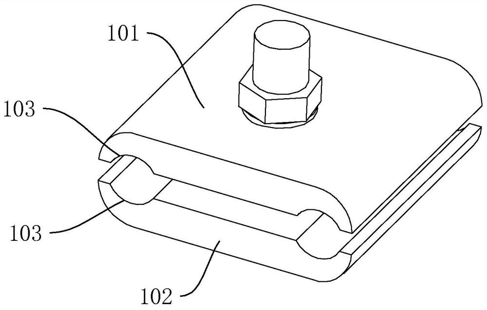 Parallel groove clamp processing device with high matching degree