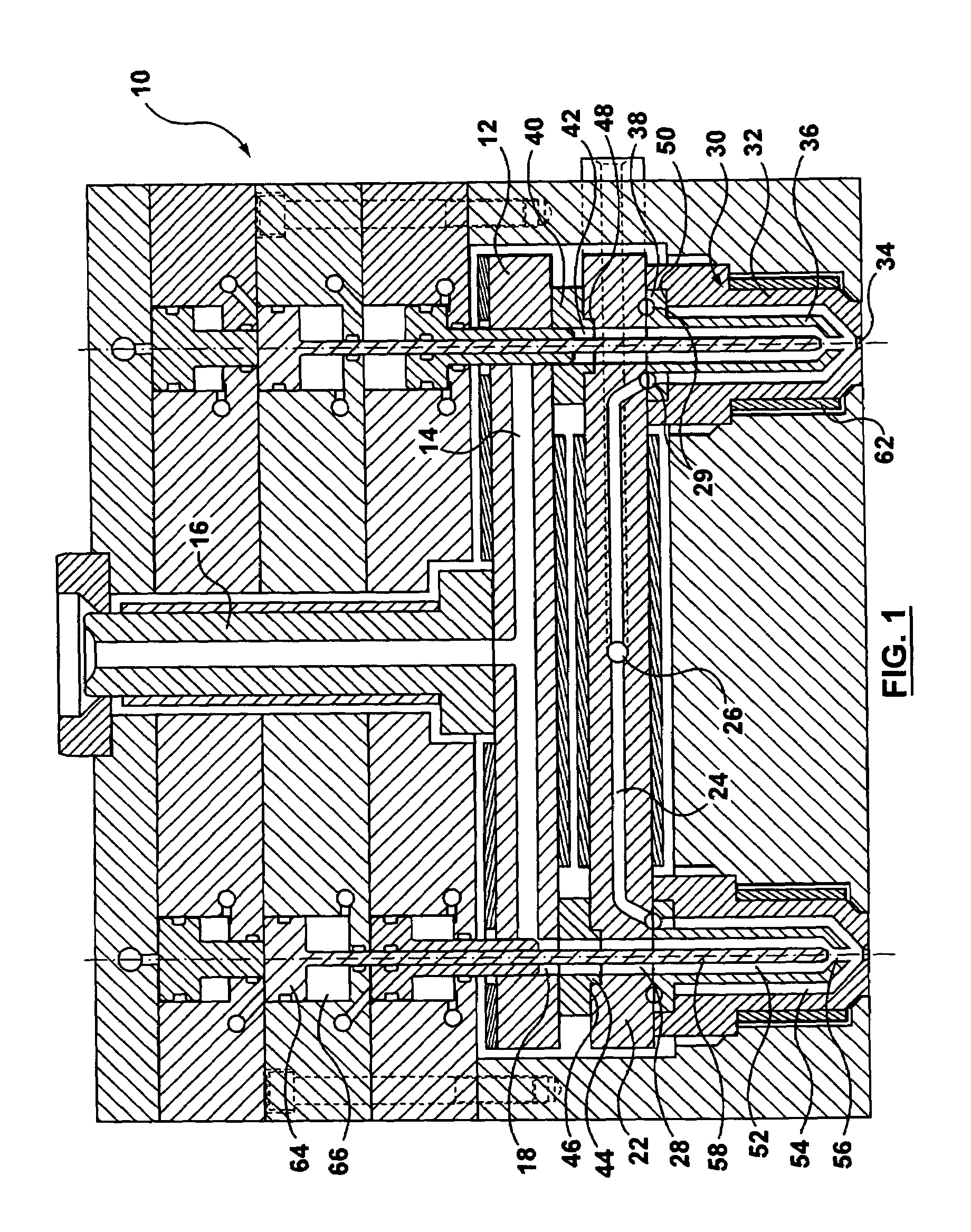 Hot runner co-injection nozzle