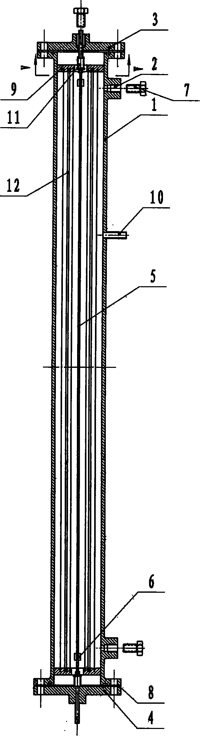 Testing device suitable for measuring constant-pressure specific heat capacity of flow fluid