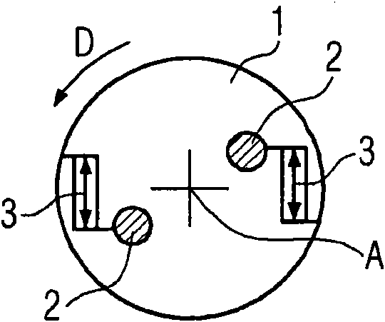 Traction mechanism drive with a compensating device for vibration reduction