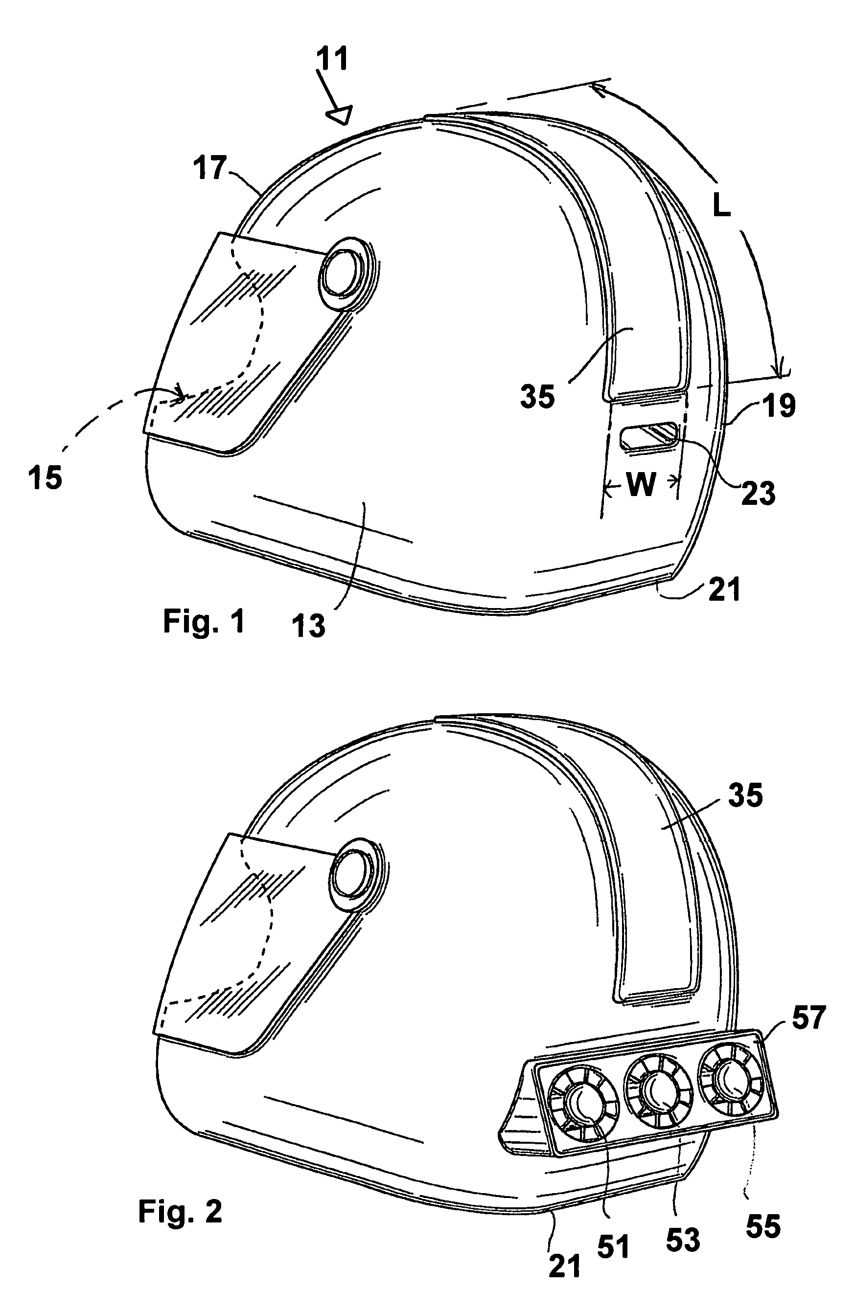 Crash helmet with thermoelectric cooling