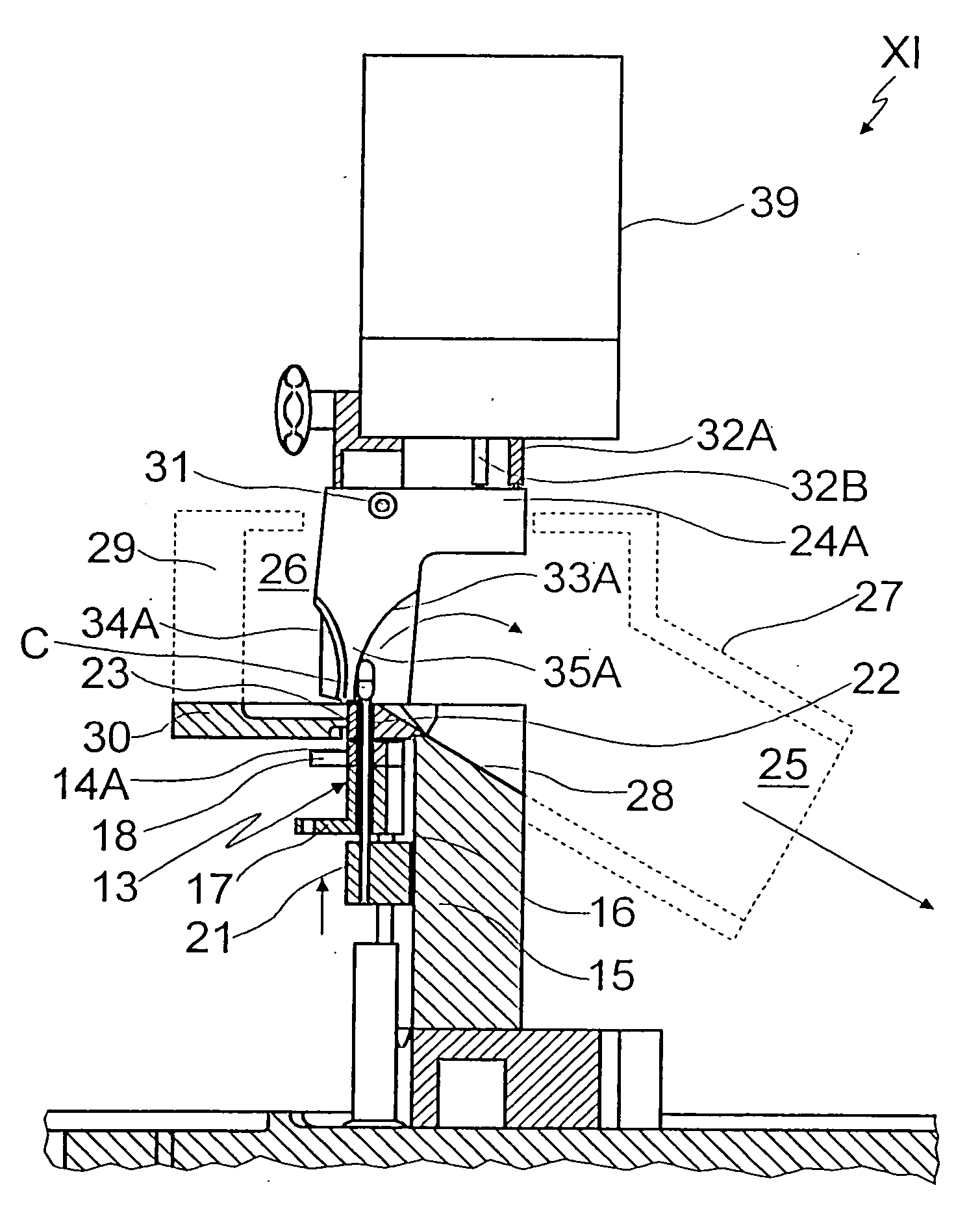 Machine for filling and sealing two-part capsules