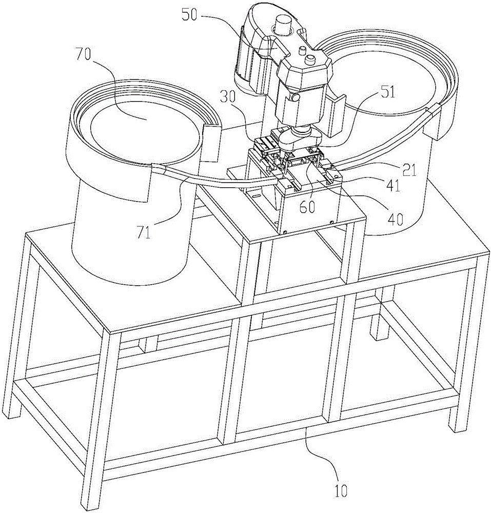 Automatic feeding tapping machine