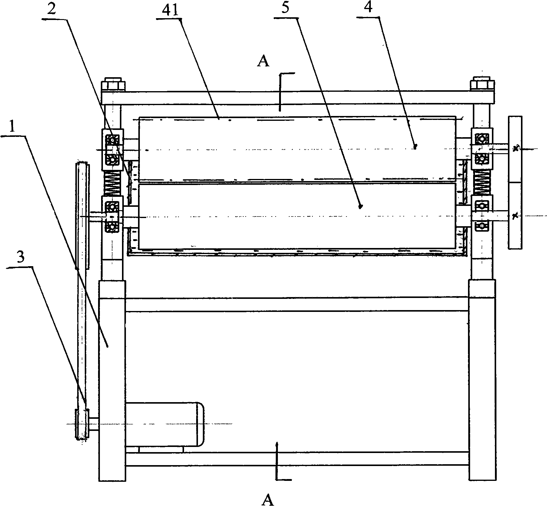 Untwining and gumming device for artificial board veneer