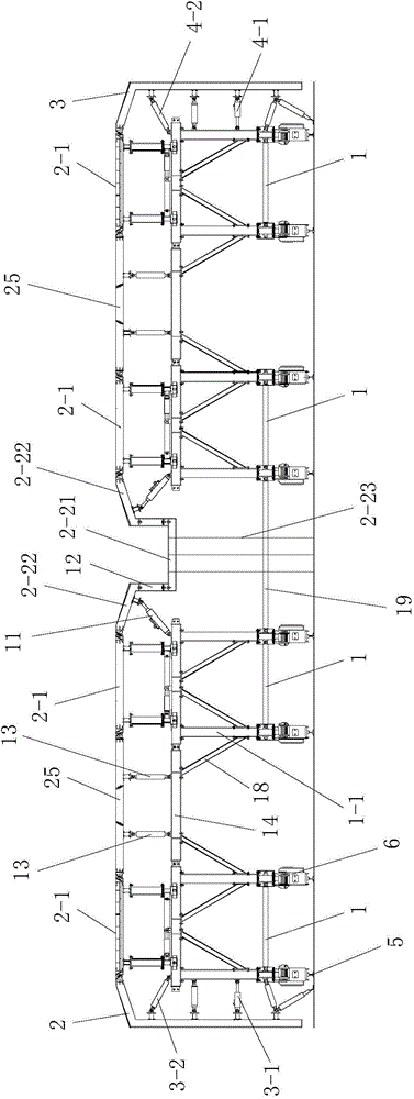 Combined lining formwork trolley for subway station