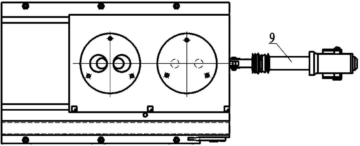 Symmetric outer planetary wheel combined precision forging die