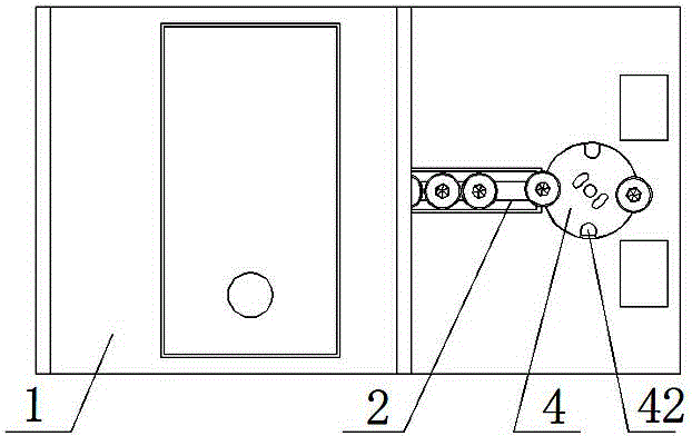 Screw supplying device