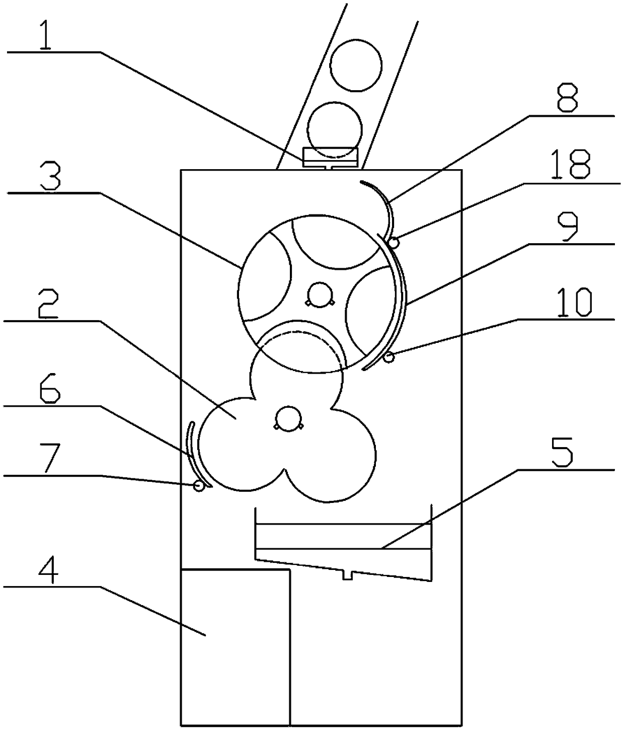 A device for extracting orange juice