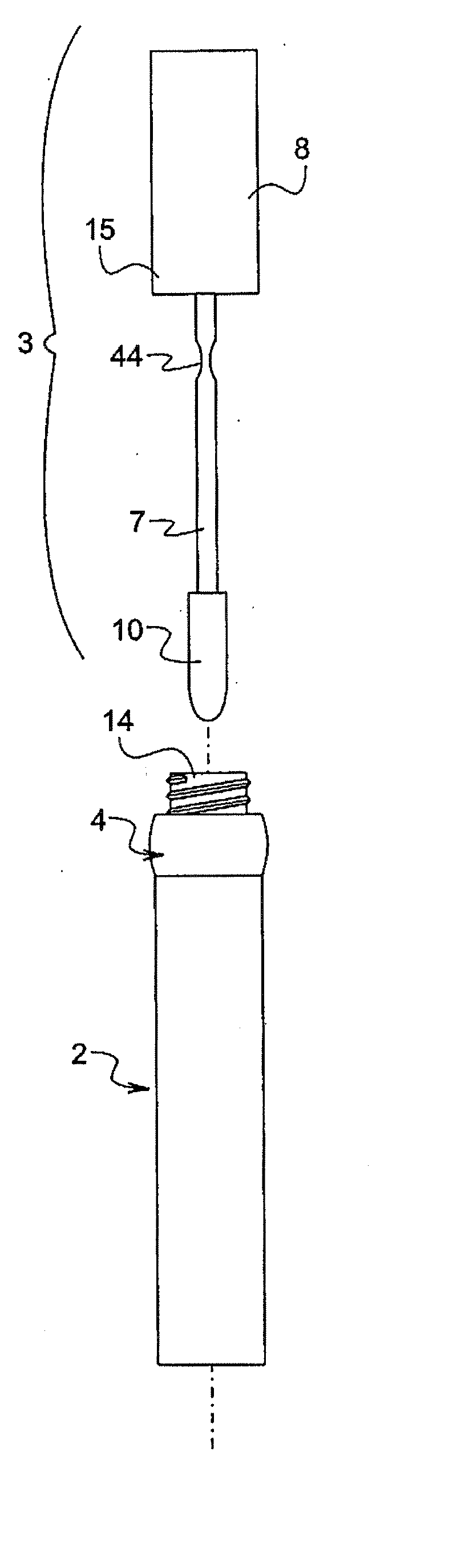 Packaging and application device with adjustable wiping