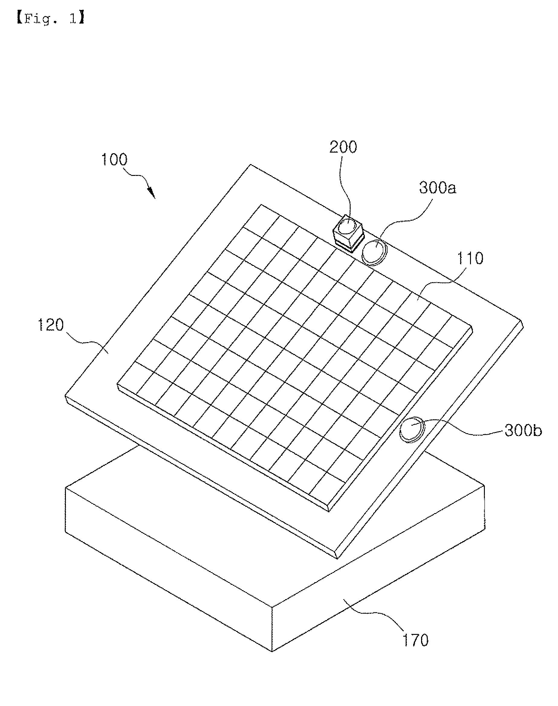 Solar tracking device and method for high-effective concentration photovoltaic