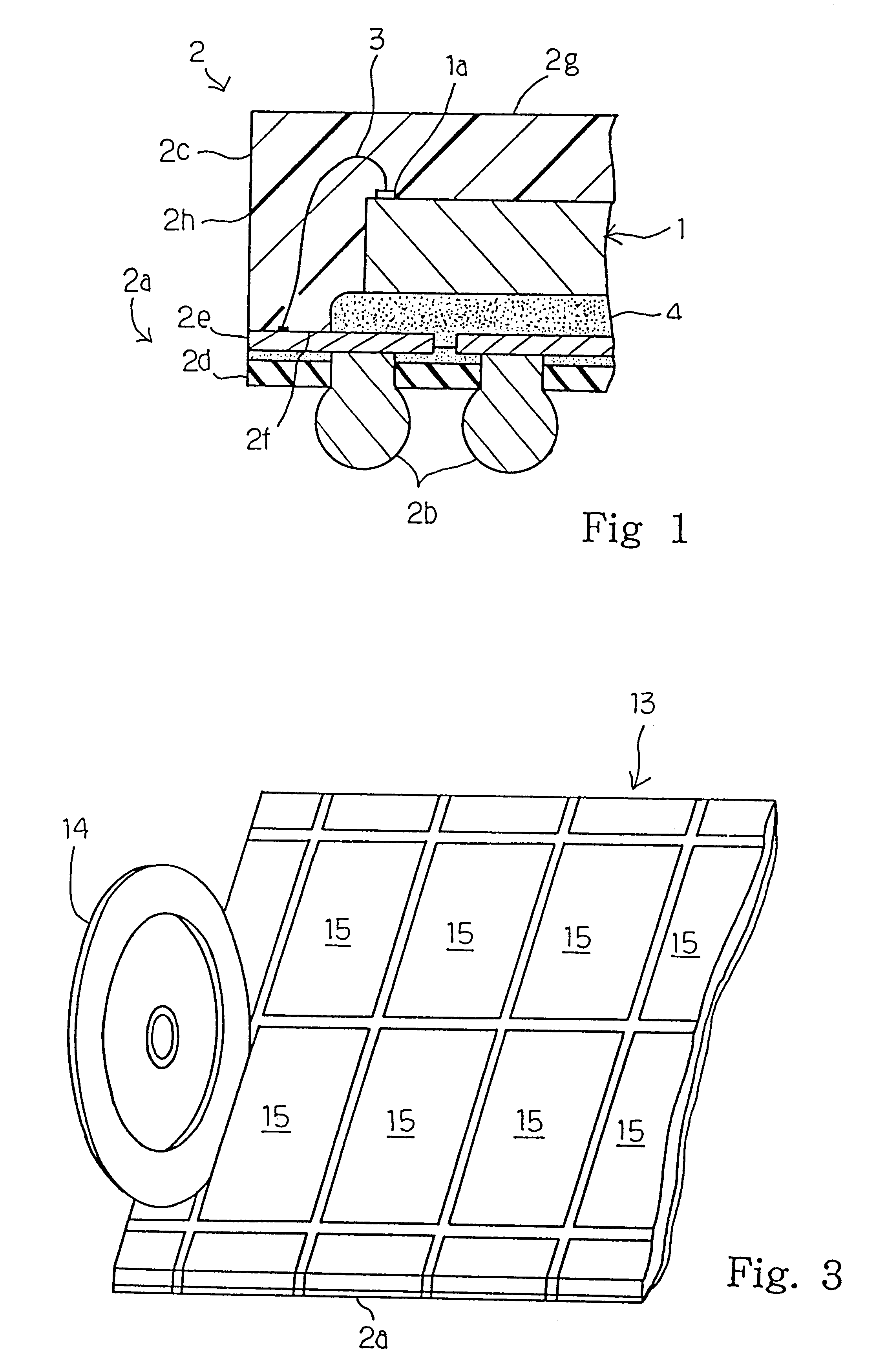 Process for concurrently molding semiconductor chips without void and wire weep and molding die used therein