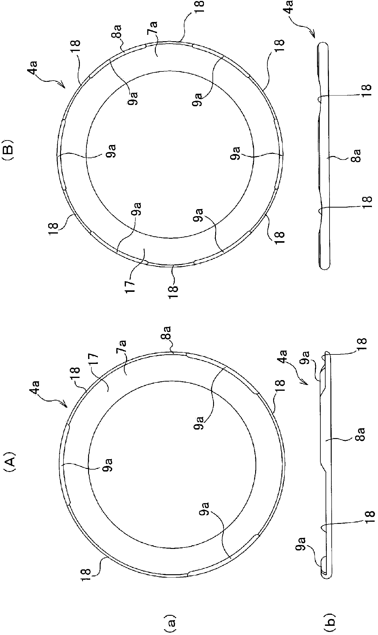 Thrust roller bearing with races