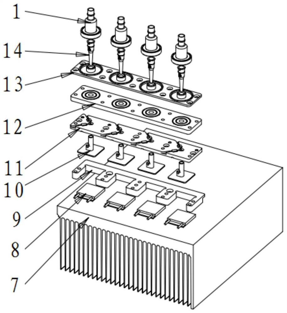 PCR detection equipment and amplification device thereof