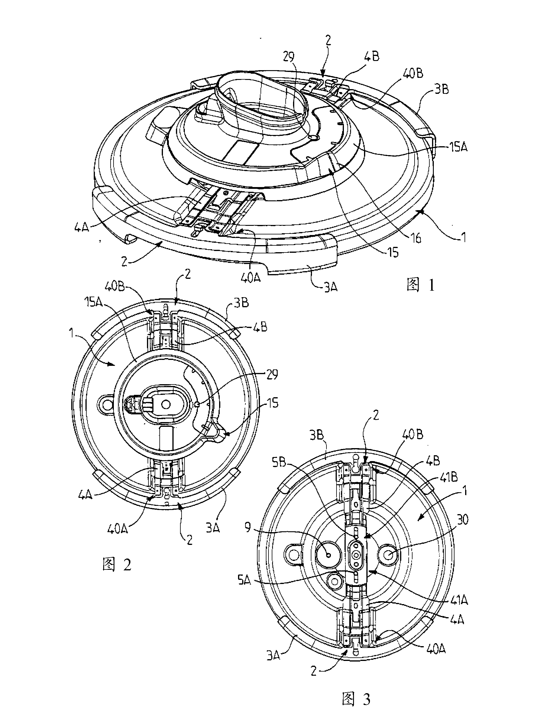 Apparatus for pressure cooking foodstuffs, provided with a moving transmission component