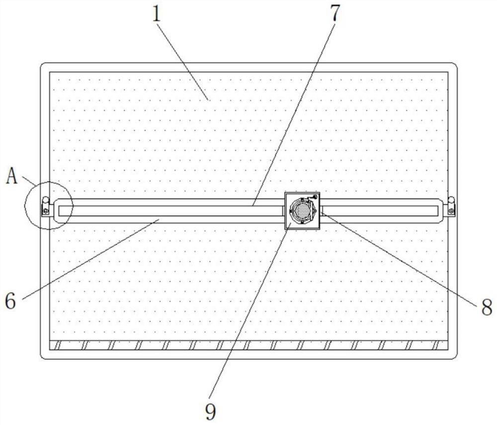 An auxiliary writing device and method for chalk blackboard writing on a vertical surface