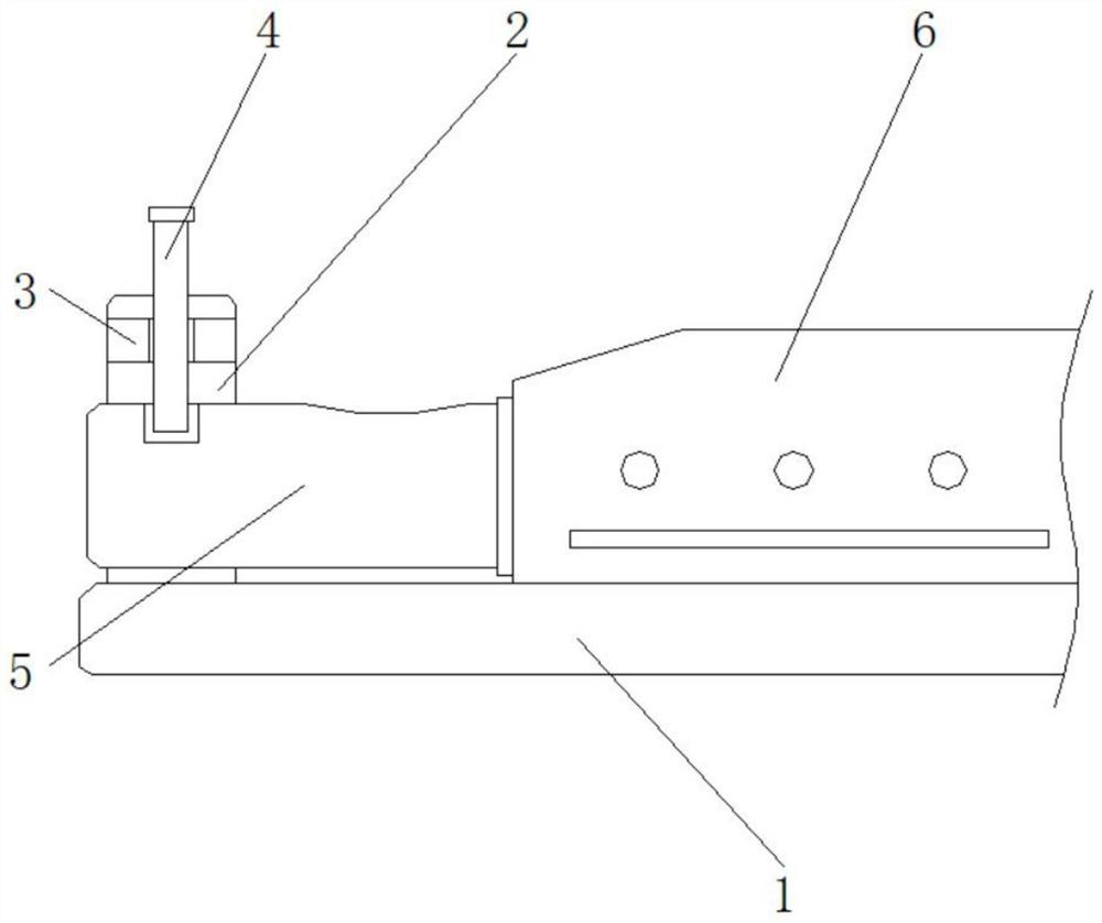 An auxiliary writing device and method for chalk blackboard writing on a vertical surface