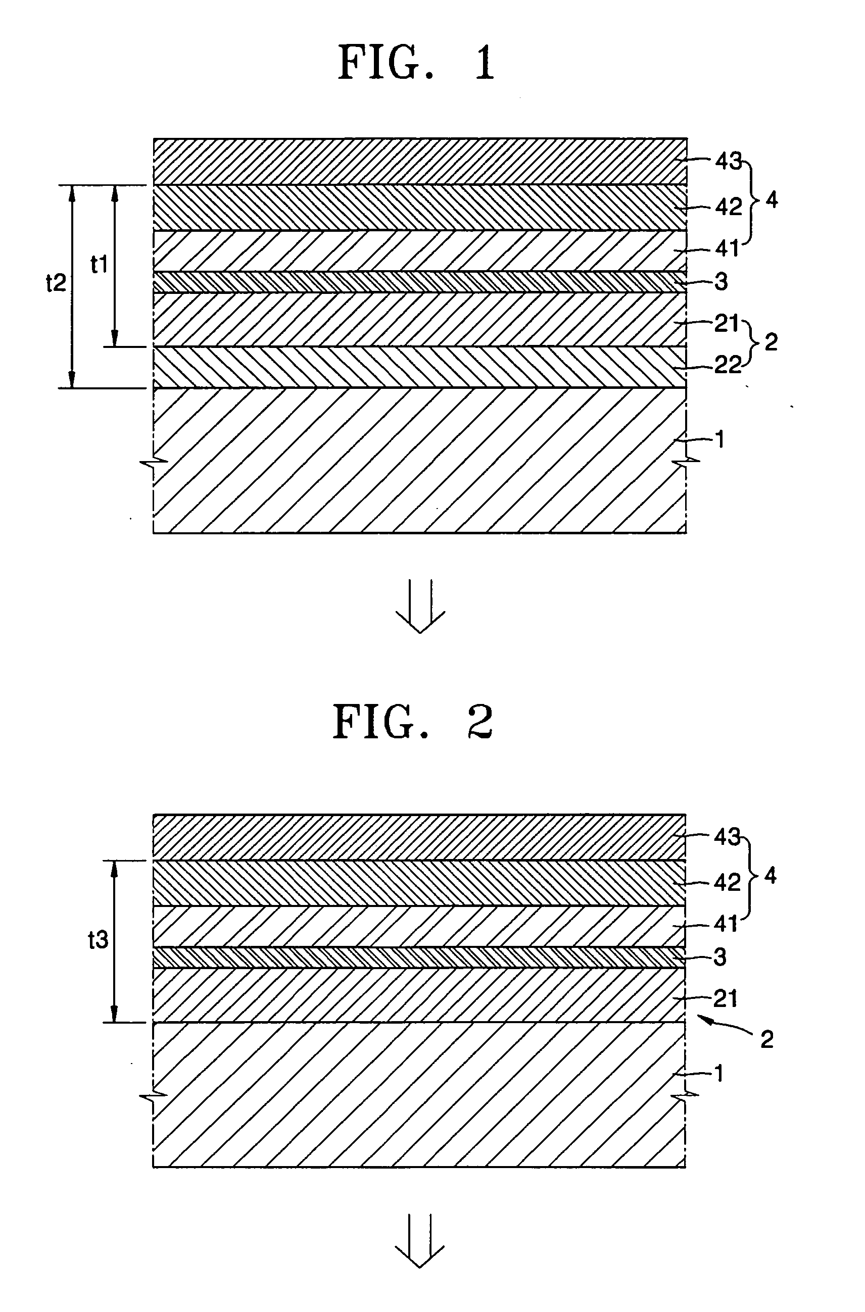 Light-emitting device having optical resonance layer