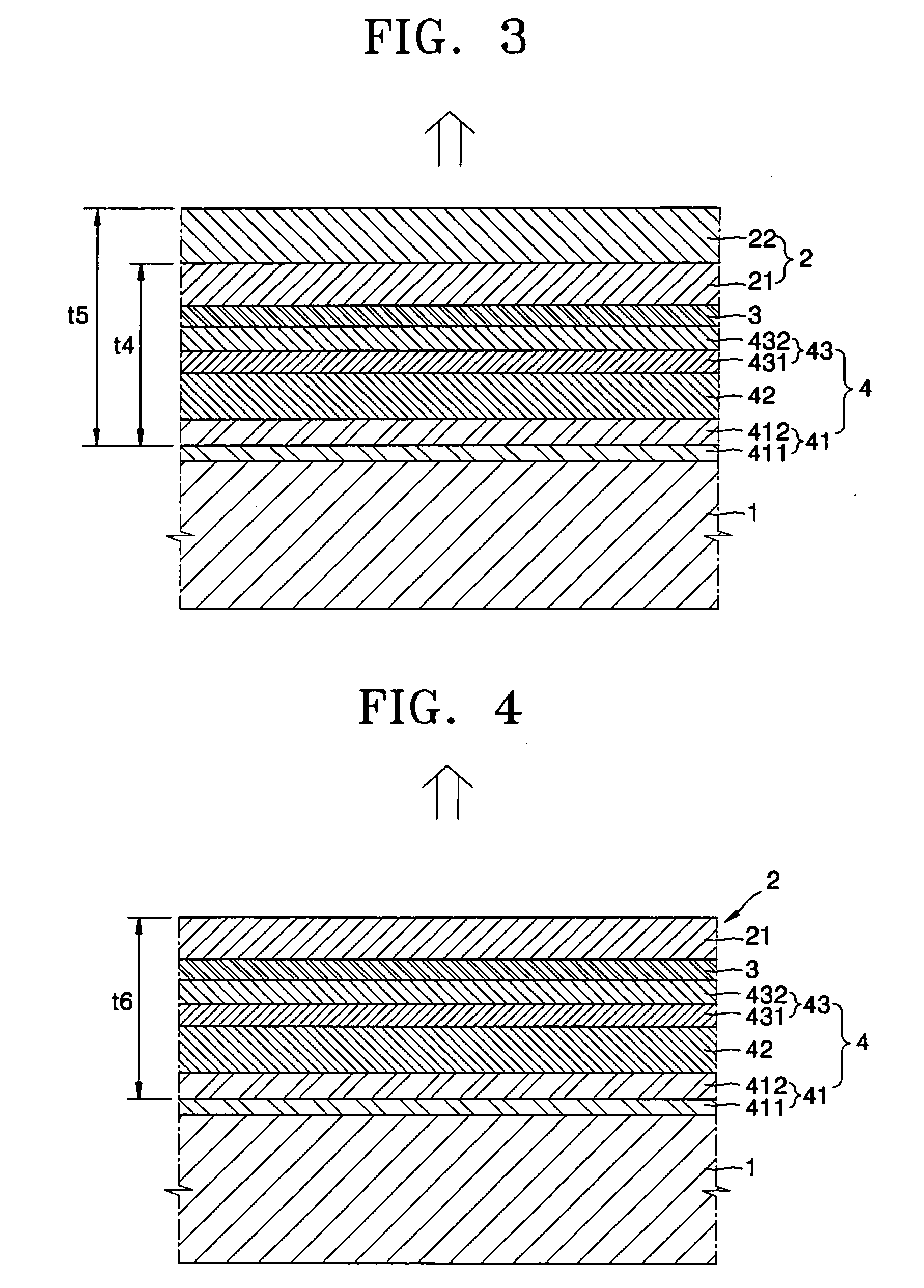 Light-emitting device having optical resonance layer