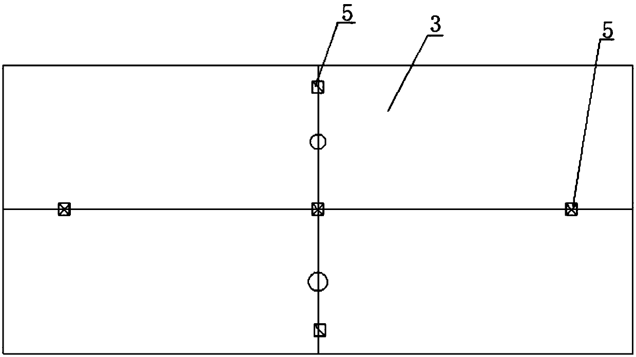 Tunnel two-lining concrete pouring system