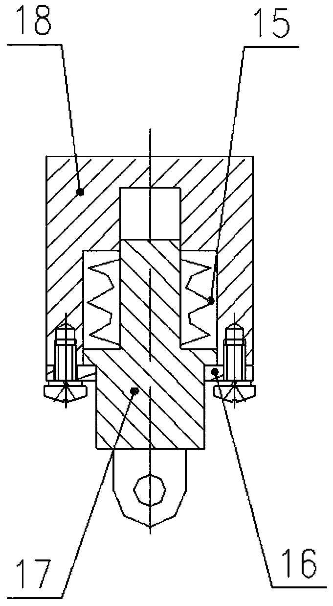 Self-adaptive locking mechanism for box body