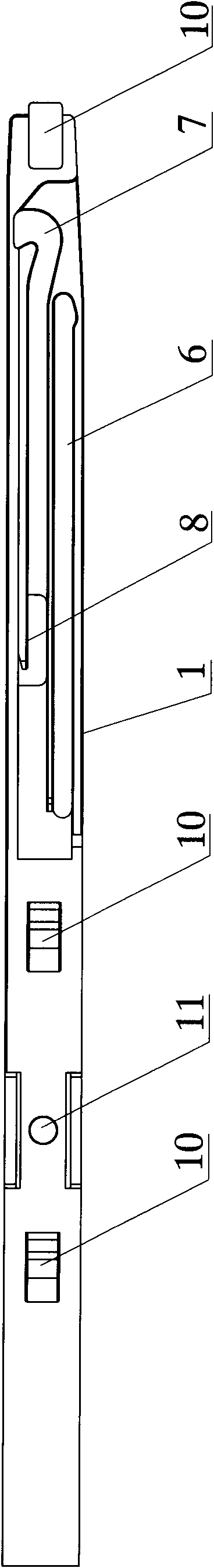 Guide rail return traction device