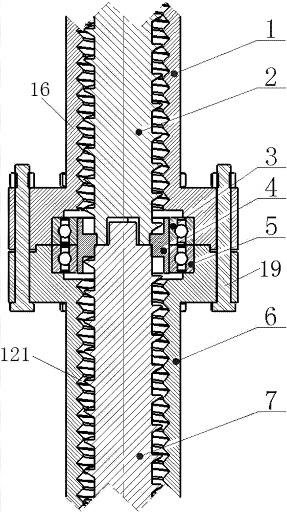 Rock debris conveying device