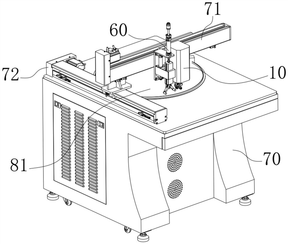 Automatic assembling device for flexible sealing ring