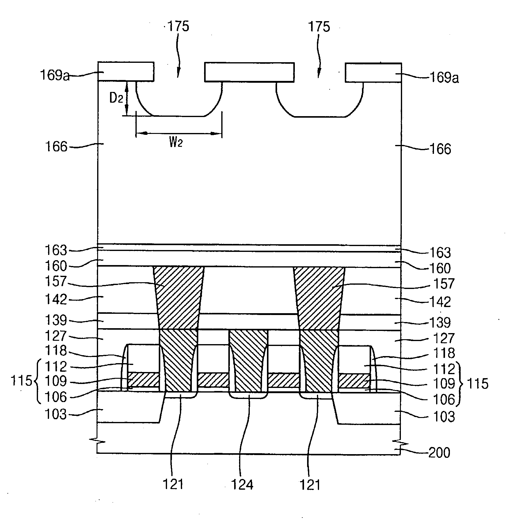 Semiconductor device including an improved capacitor and method for manufacturing the same