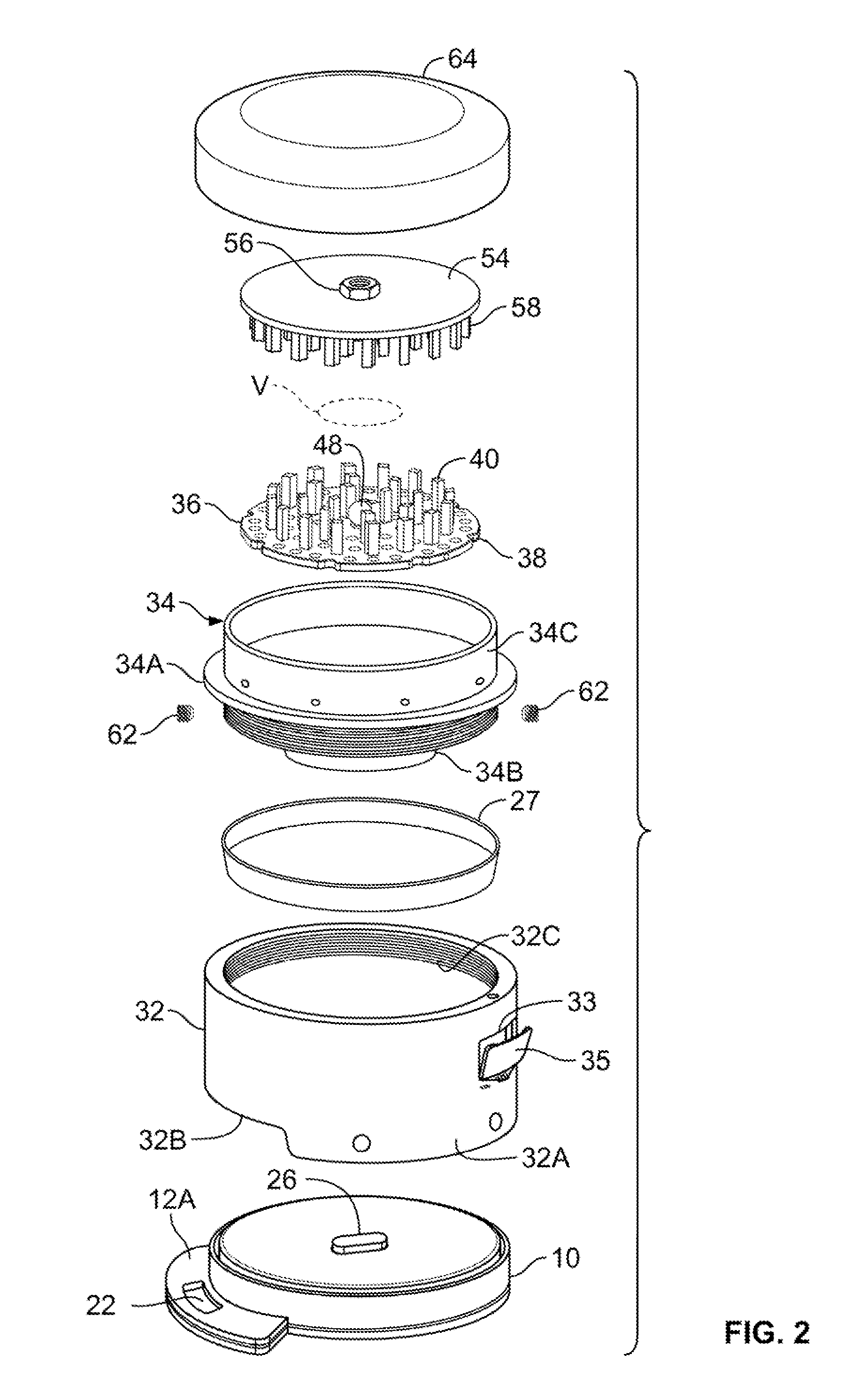 Shredder and shredding method for vegetative material