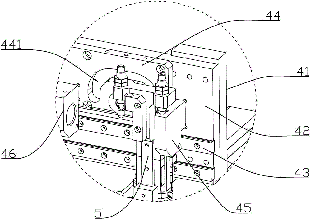 Device for automatically loading nose pad insert of glasses