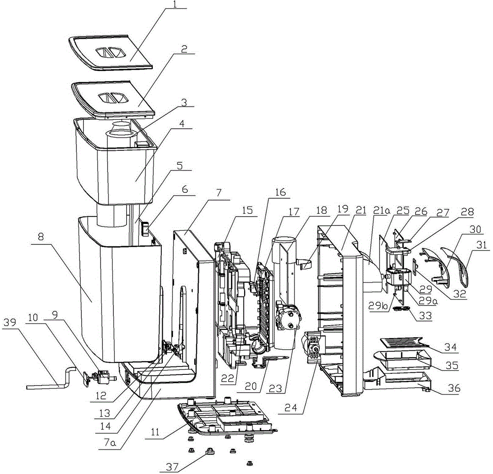 Water dispenser with functions of sterilization and instant heating