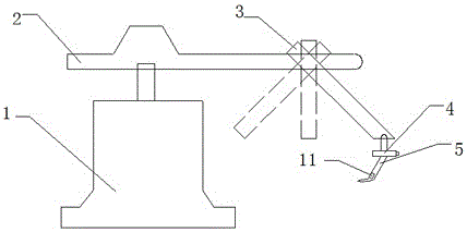 Robot-based automatic welding apparatus especially for steel grating plate and working method thereof