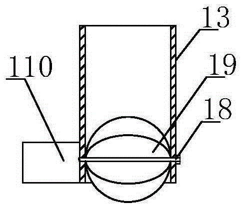 Automatic grain bagging machine based on solar energy