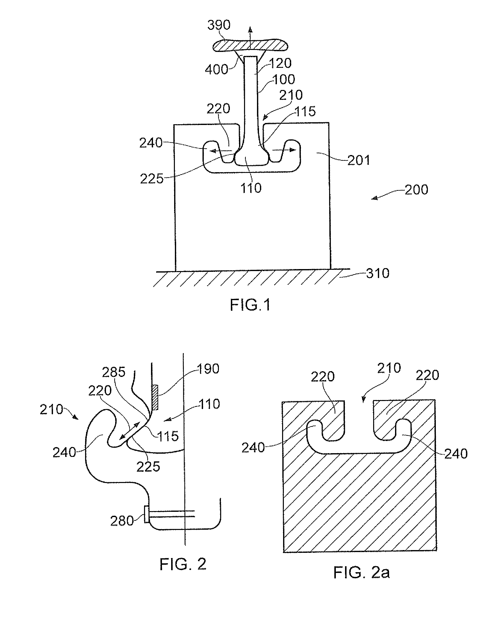 Apparatus and method for simulating lifetime of and/or stress experienced by a rotor blade and rotor disc fixture