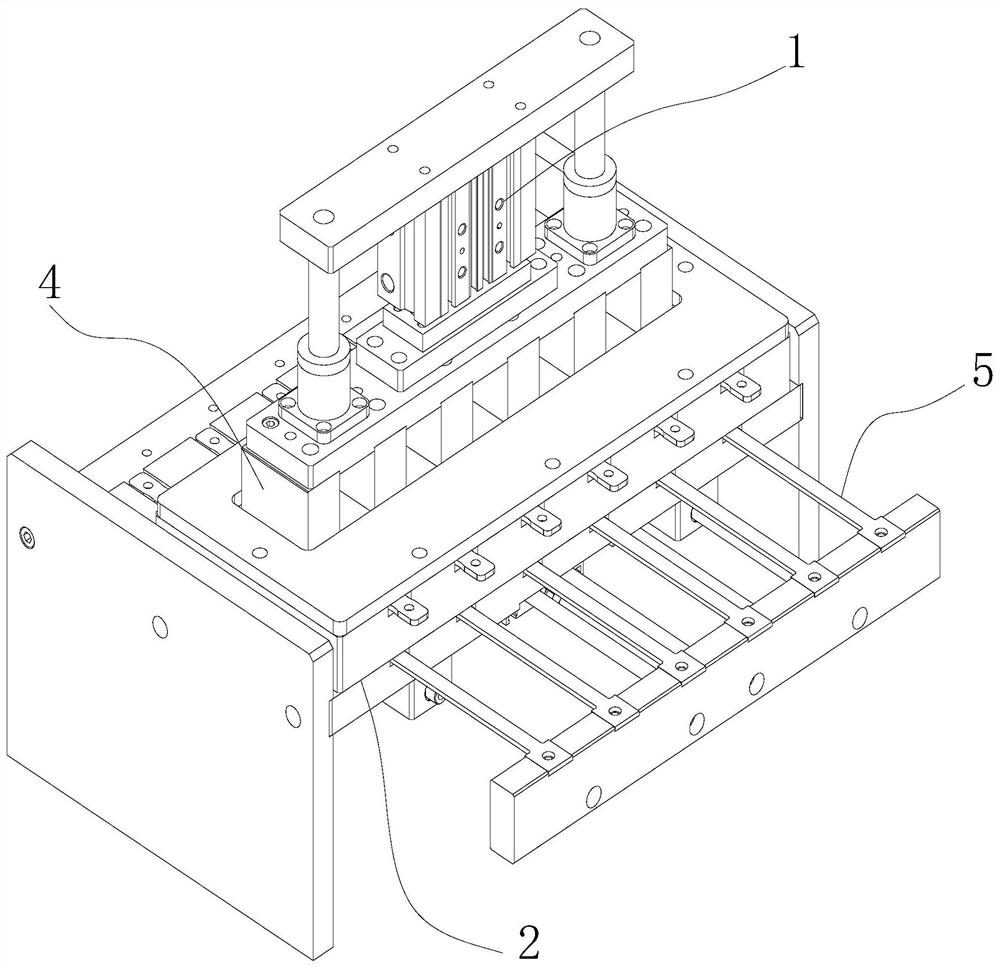 Bar pushing device