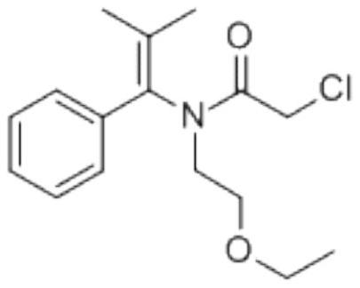 A herbicide composition suitable for cornfields and sugarcane fields and its formulation