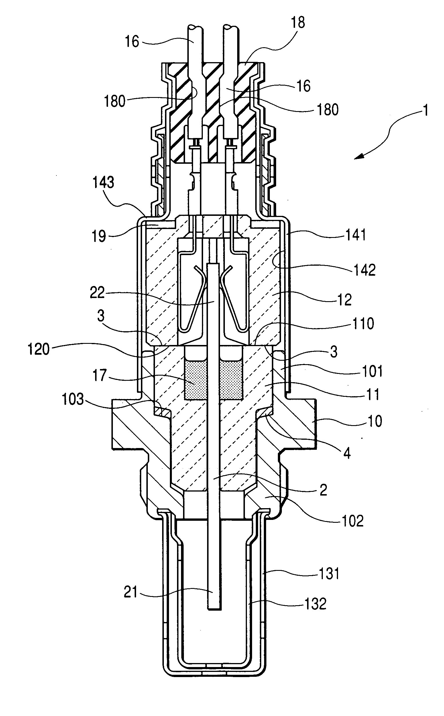 Structure of gas sensor designed to minimize damage to porcelain insulators