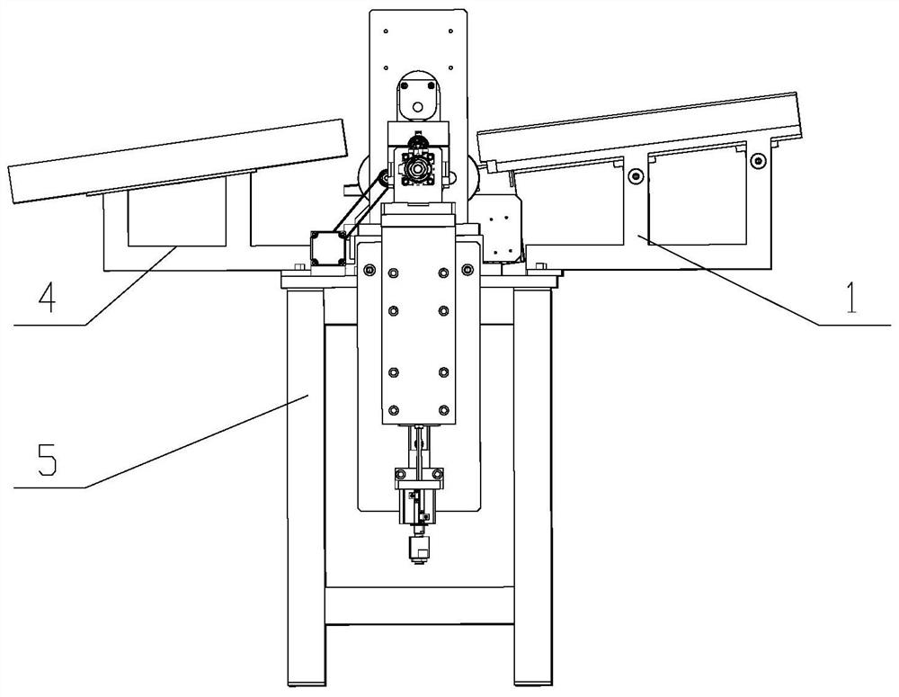 Steel pipe internal polishing machine and polishing method thereof