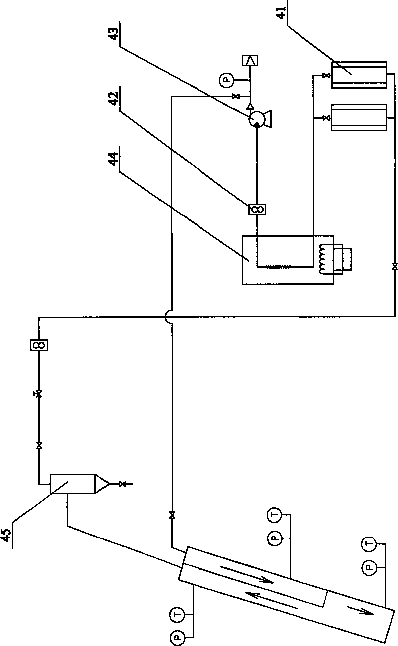 Simulation experiment device for migrating rock cuttings with circulation of deepwater drilling fluid and stabilizing well wall