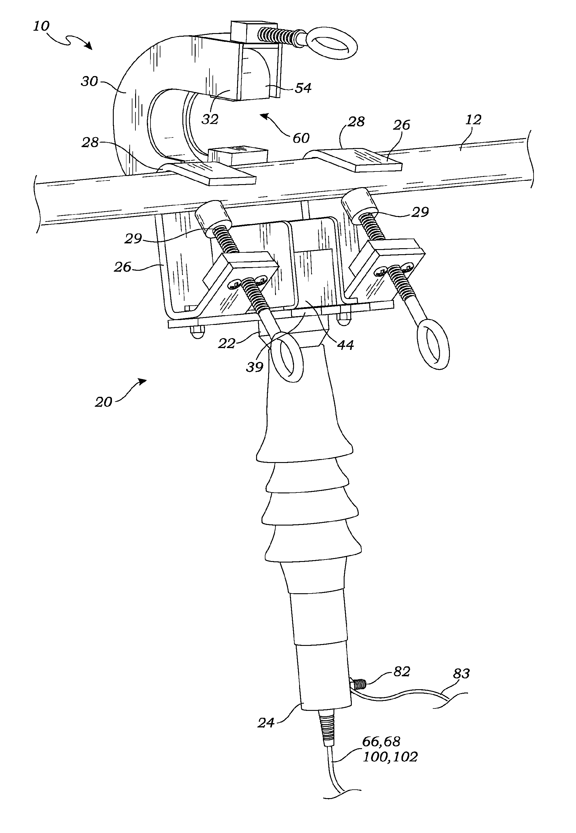 Electro-optic current sensor with high dynamic range and accuracy