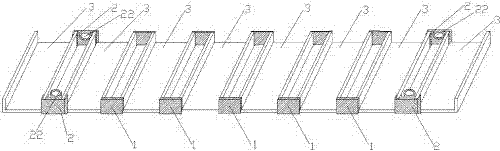 Installation device for U-shaped grooved plates of strip-shaped bubble cap tray