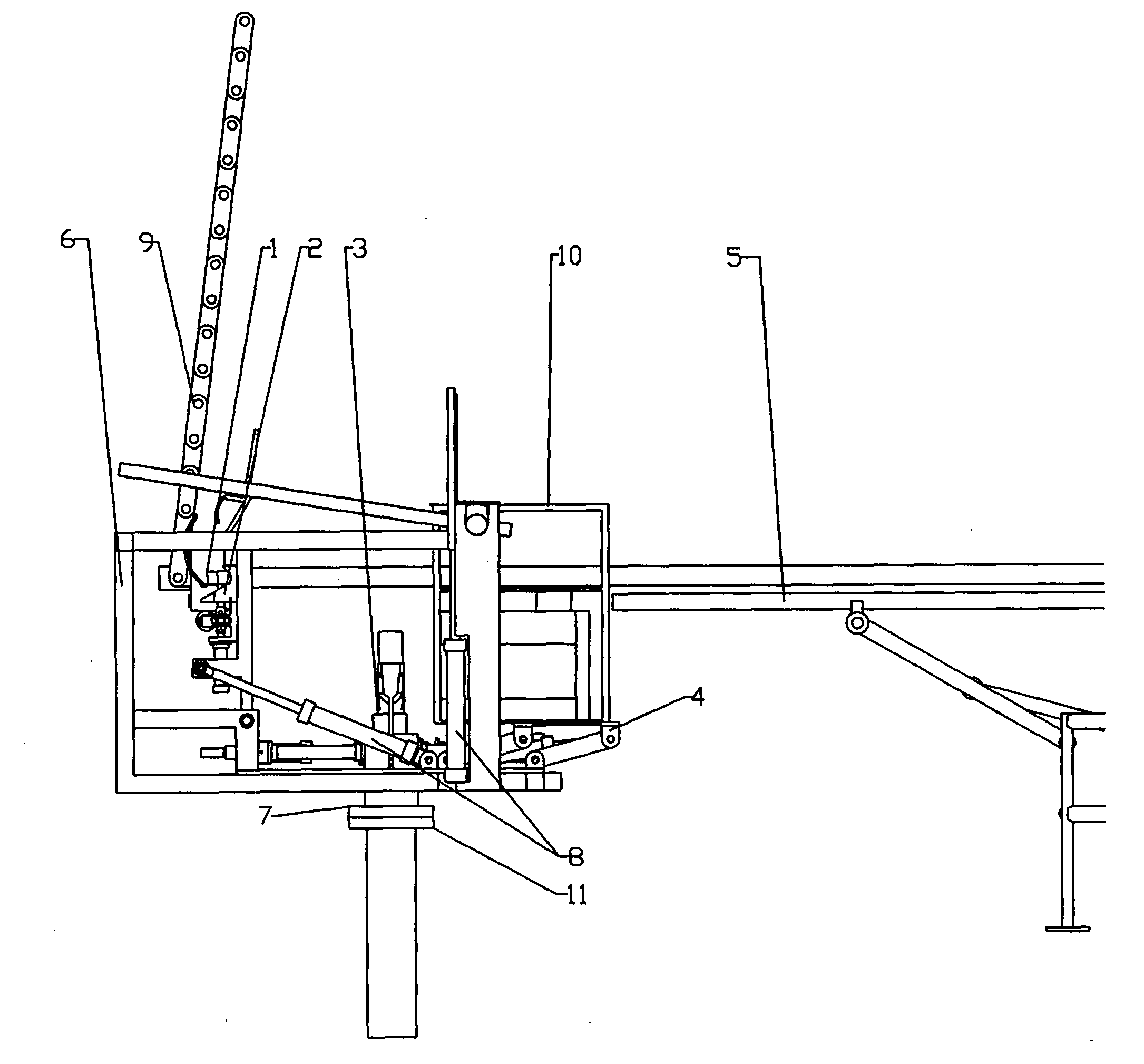 Mechanical operation device for lifting and lowering oil tube of oil well