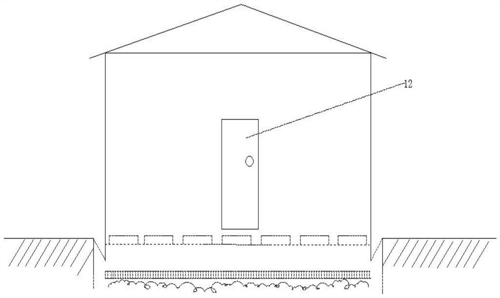 Potato natural temperature-controlled storage house and manufacturing method thereof