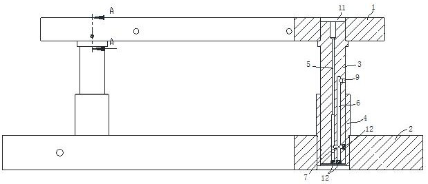 Novel precision correcting mechanism of punching machine