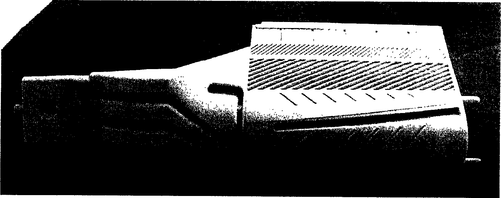 Hollow cast ceramic core and its preparation method