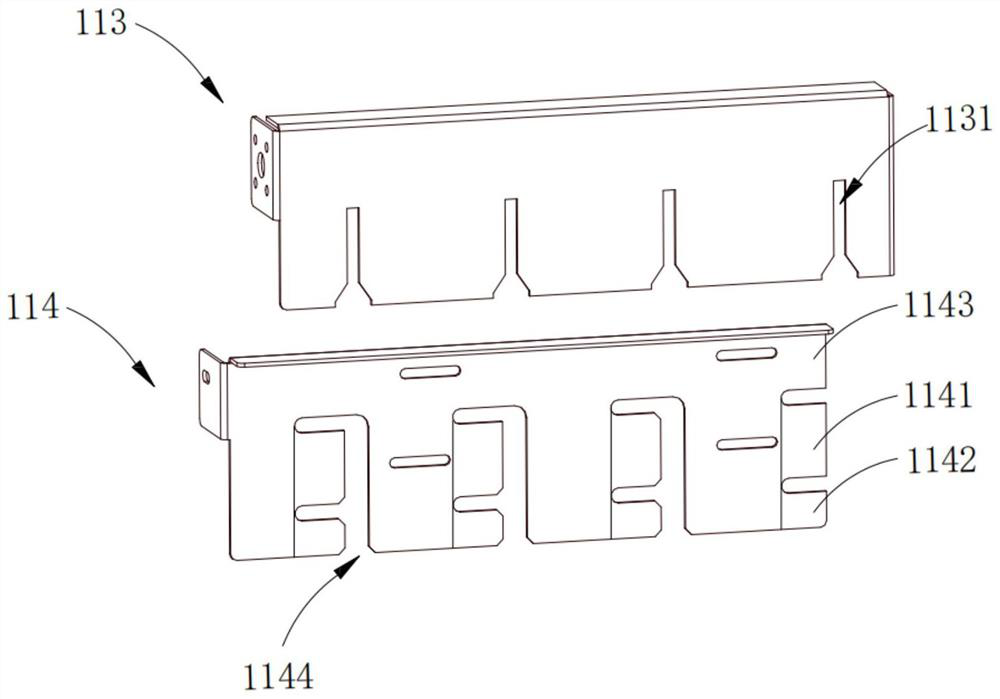 Rebar cage lifting device and reinforcement cage handling equipment